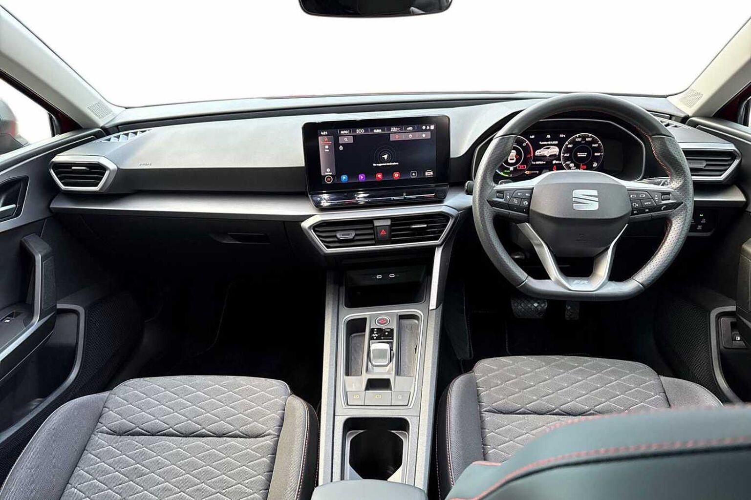 SEAT Leon 1.4 eHybrid 13kWh FR Hatchback 5dr Petrol Plug-in Hybrid DSG Euro 6 (s/s) (204 p