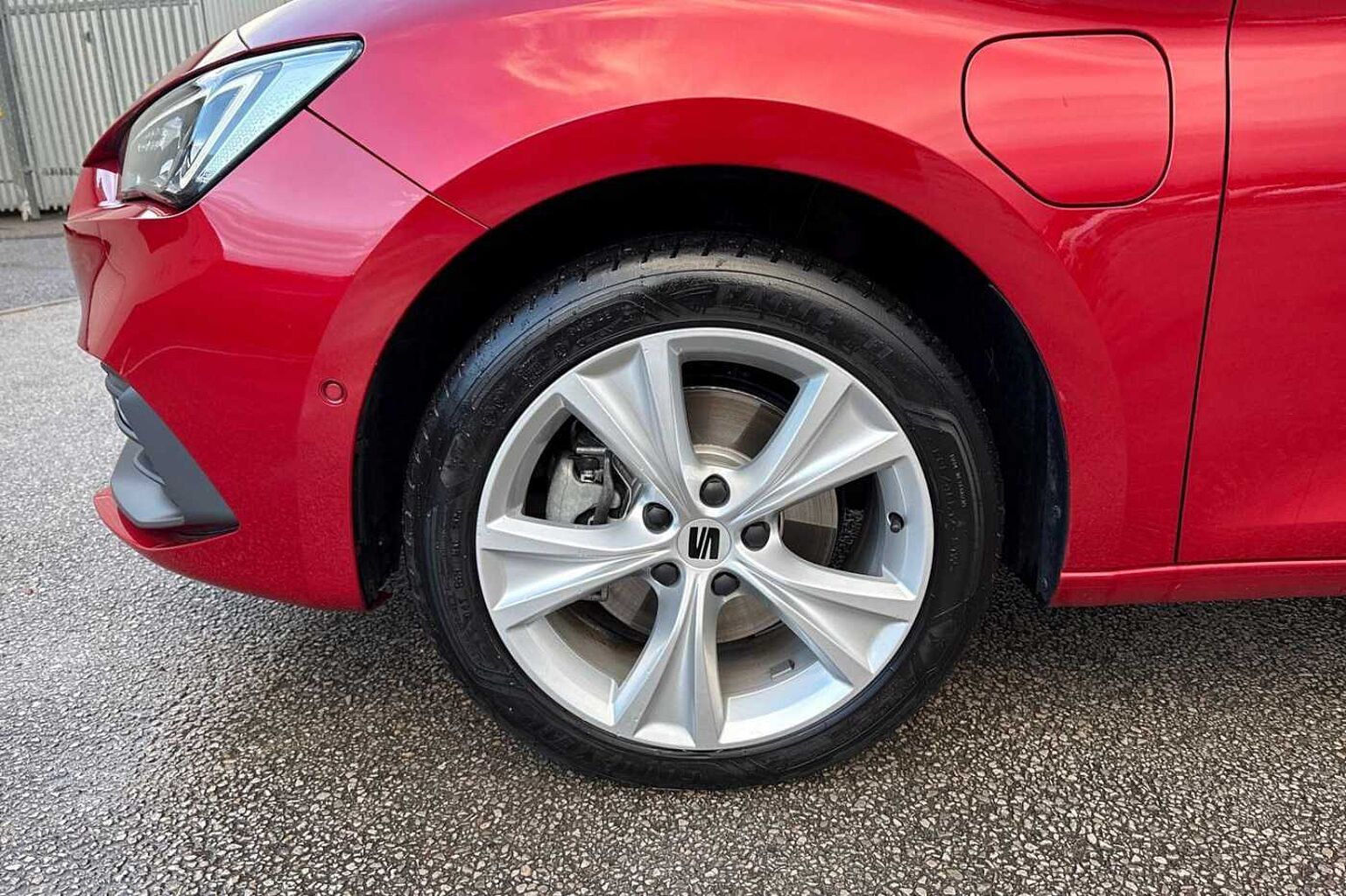 SEAT Leon 1.4 eHybrid 13kWh FR Hatchback 5dr Petrol Plug-in Hybrid DSG Euro 6 (s/s) (204 p