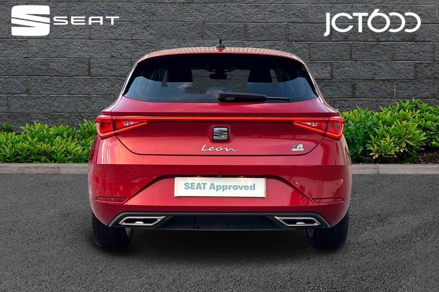 SEAT Leon 1.4 eHybrid 13kWh FR Hatchback 5dr Petrol Plug-in Hybrid DSG Euro 6 (s/s) (204 p