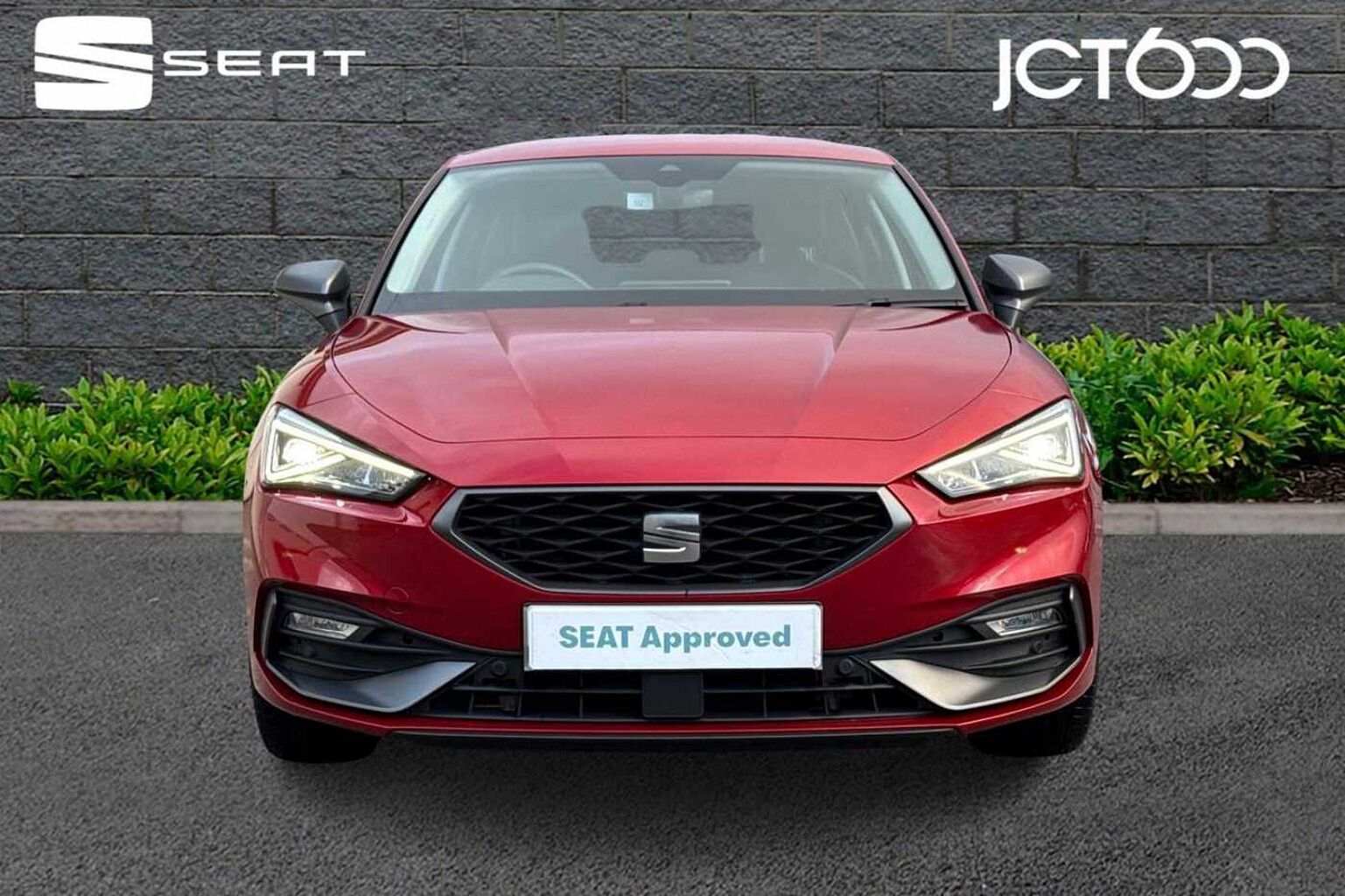 SEAT Leon 1.4 eHybrid 13kWh FR Hatchback 5dr Petrol Plug-in Hybrid DSG Euro 6 (s/s) (204 p