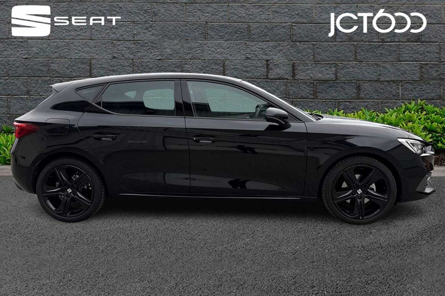 SEAT Leon 1.5 eTSI MHEV FR Black Edition Hatchback 5dr Petrol Hybrid DSG Euro 6 (s/s) (150