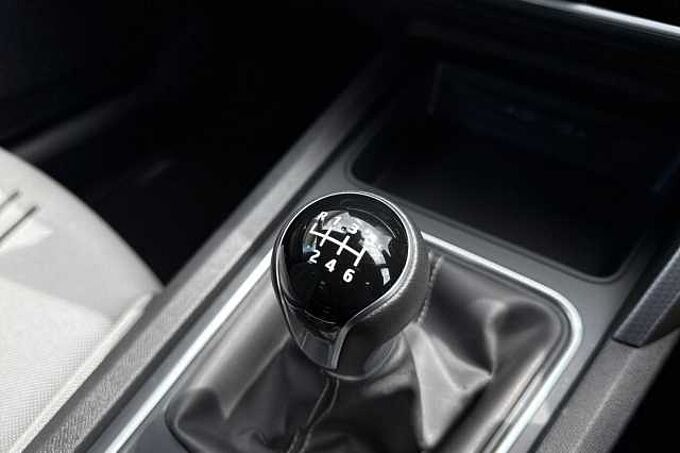 SEAT Leon 2.0 TDI SE Dynamic Hatchback 5dr Diesel Manual Euro 6 (s/s) (115 ps)