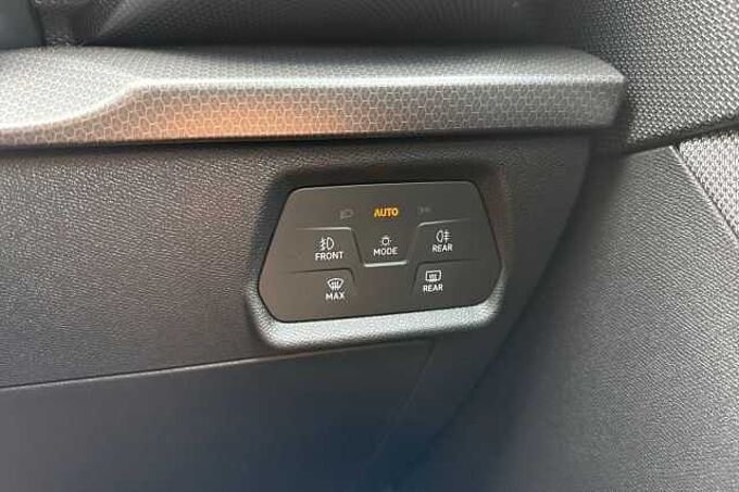 SEAT Leon 2.0 TDI SE Dynamic Hatchback 5dr Diesel Manual Euro 6 (s/s) (115 ps)