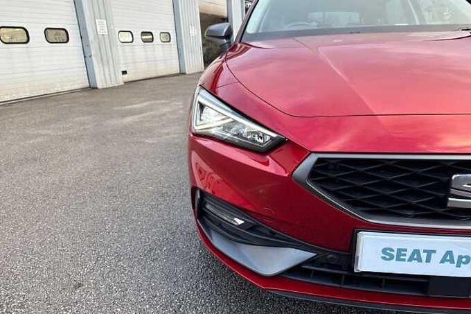 SEAT Leon 1.4 eHybrid 13kWh FR Hatchback 5dr Petrol Plug-in Hybrid DSG Euro 6 (s/s) (204 p