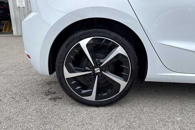 SEAT Ibiza 1.0 TSI FR Sport Hatchback 5dr Petrol Manual Euro 6 (s/s) (95 ps)