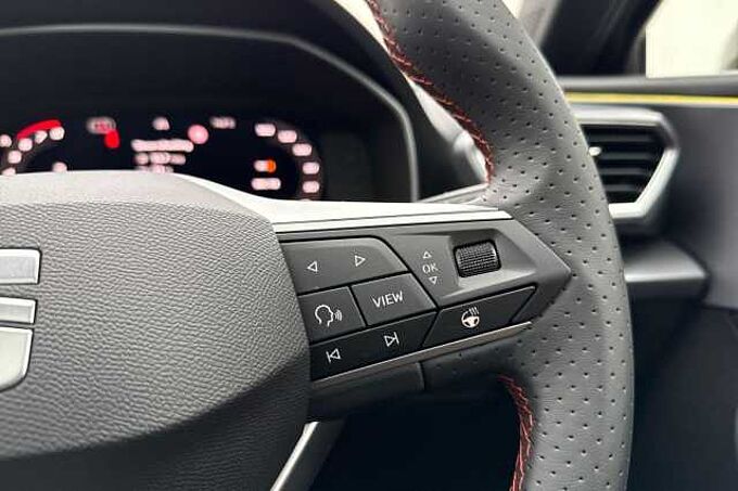 SEAT Leon 1.5 eTSI MHEV FR Black Edition Hatchback 5dr Petrol Hybrid DSG Euro 6 (s/s) (150